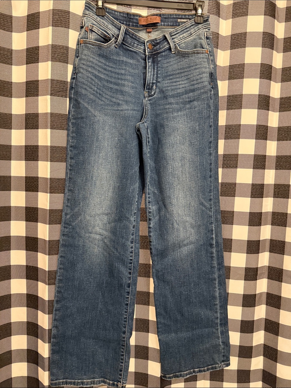 Judy Blue Medium Wash Straight Leg Jeans